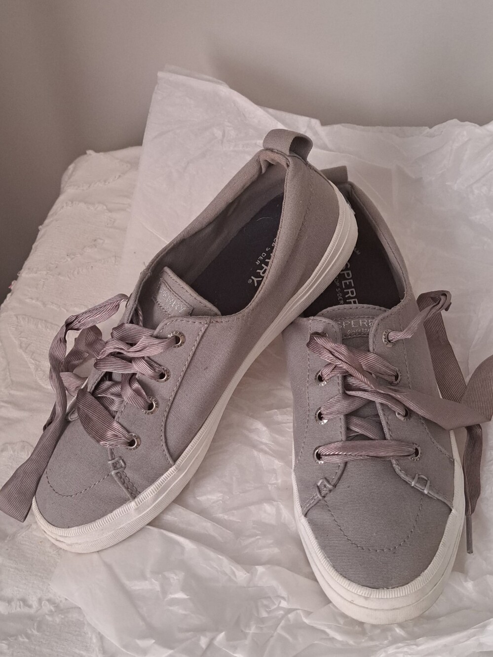 Sperry Top Sider Crest Vibe Canvas Ribbon-Lace Sneakers low profile grey 7.5